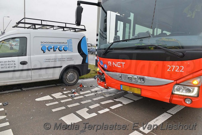 MediaTerplaatse ongevaln201 auto lijnbus hdp hdp 25012018 Image00003