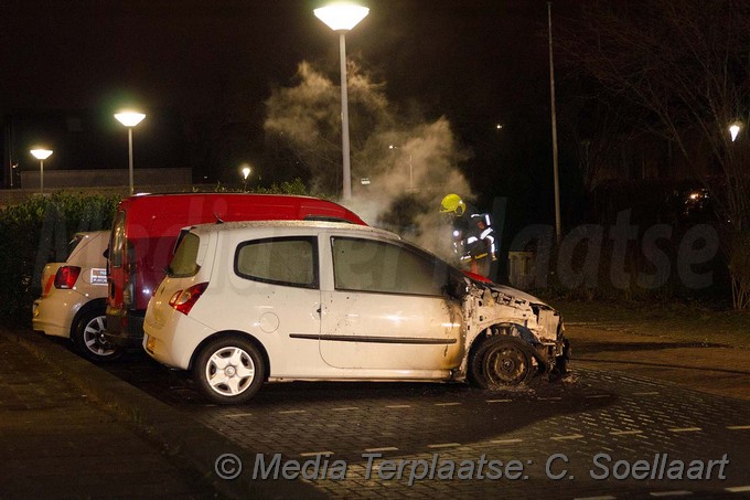 MediaTerplaatse politie auto brand en meer Etta palmstraat hdp 25012018 Image00013