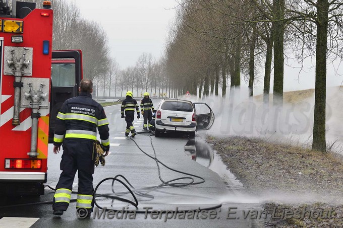 Mediaterplaatse auto brand weg om de noord hoofddorp 2022017 Image00002