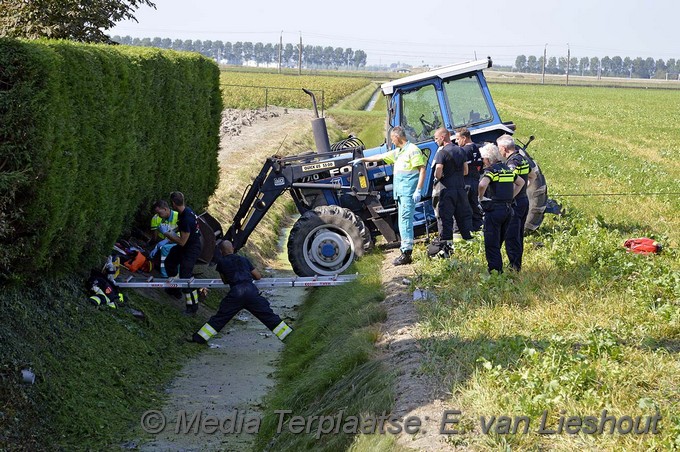 Mediaterplaatse ongeval boer tractor rijnlanderweg 08092016 Image00001