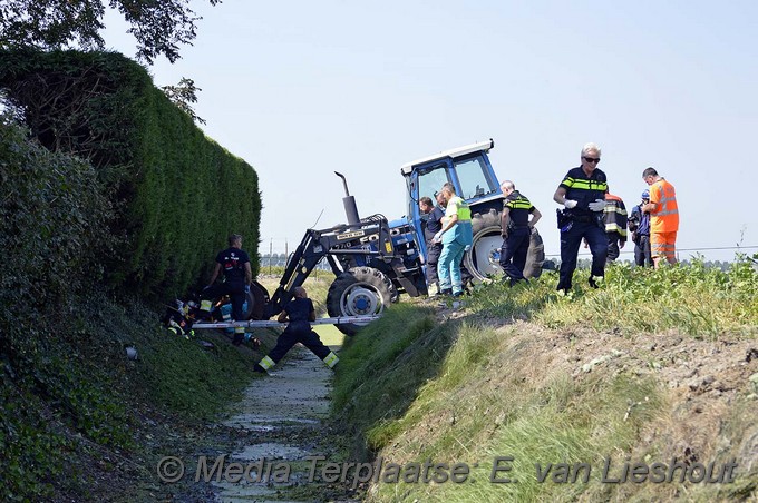 Mediaterplaatse ongeval boer tractor rijnlanderweg 08092016 Image00002