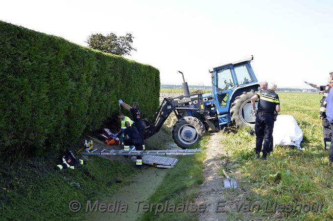 Mediaterplaatse ongeval boer tractor rijnlanderweg 08092016 Image00006