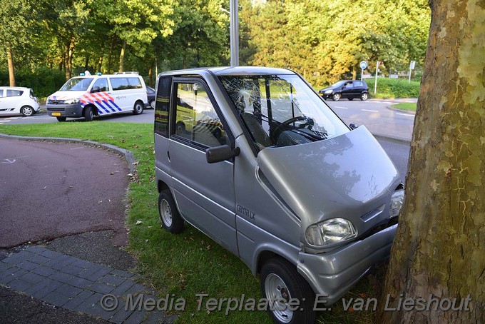 Mediaterplaatse ongeval brommobiel asserweg hoofddorp 08092016 Image00007