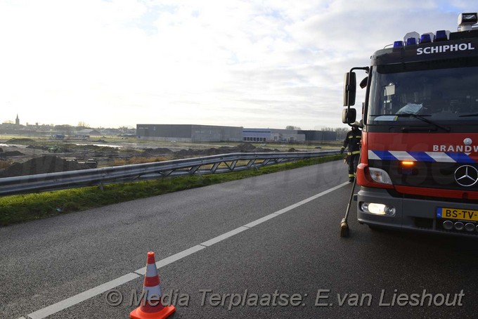 Mediaterplaatse ongeval n201 auto vangrail schiphol 03122016 Image00007